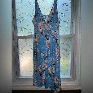 Blue floral dress with pockets